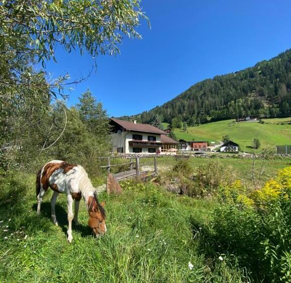 مبيت وإفطار Zimmer Haus Christina