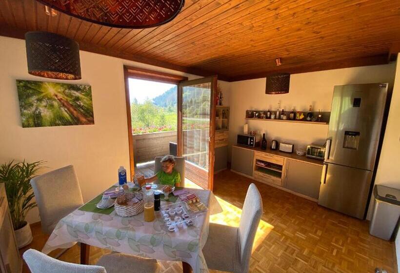 مبيت وإفطار Zimmer Haus Christina