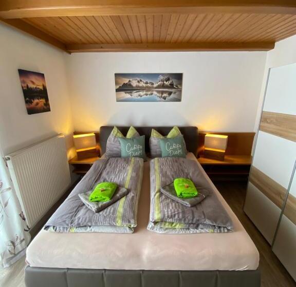 مبيت وإفطار Zimmer Haus Christina