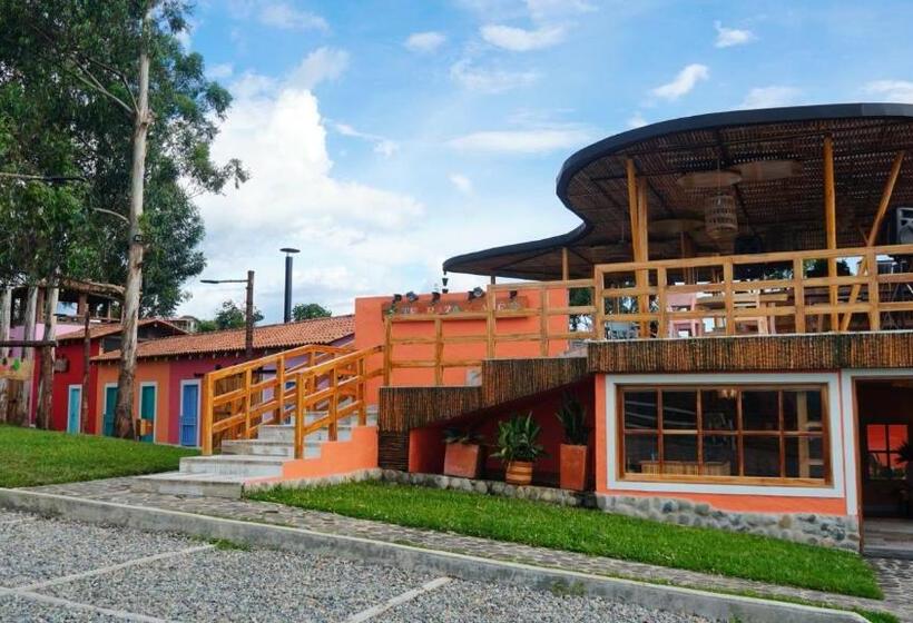 La Perla Finca Hotel  Cabaña Esmeralda