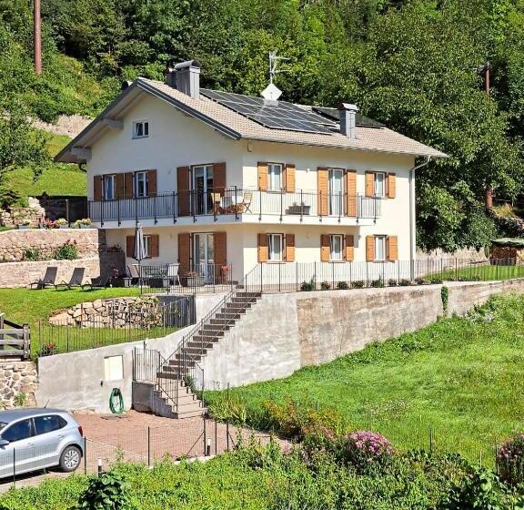 Lalunamia B&b And Holiday Apartment