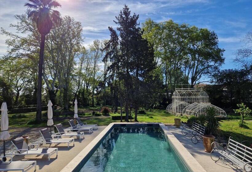 پانسیون Château De Bayssan