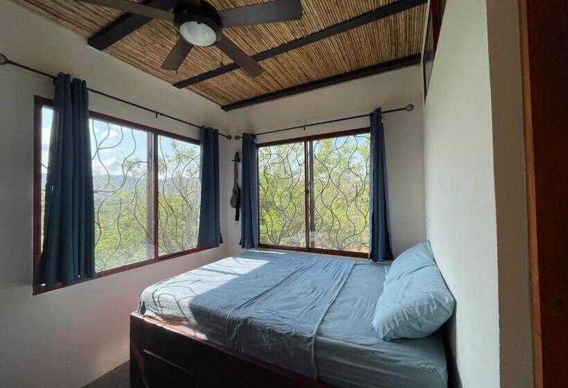 بنسيون Four Trees Jungle Lodge