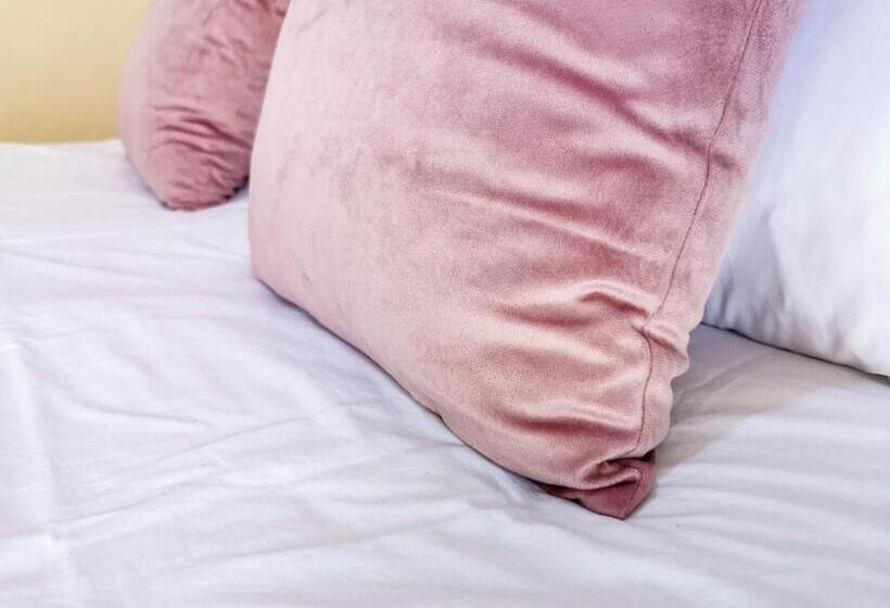 ペンション Genesis Guesthouze