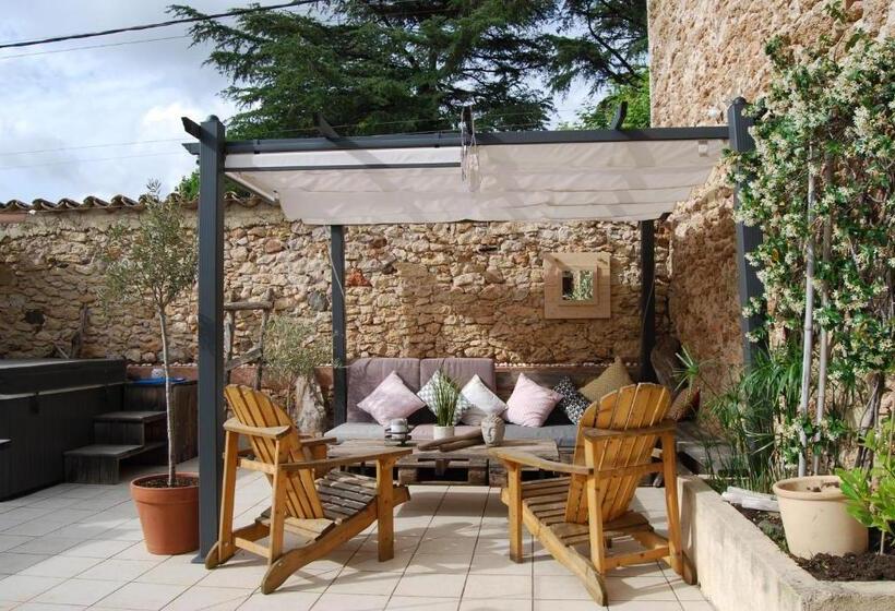 Пансион L Usclasienne   Chambres D Hôtes