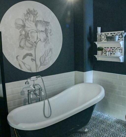 Пансион L Usclasienne   Chambres D Hôtes