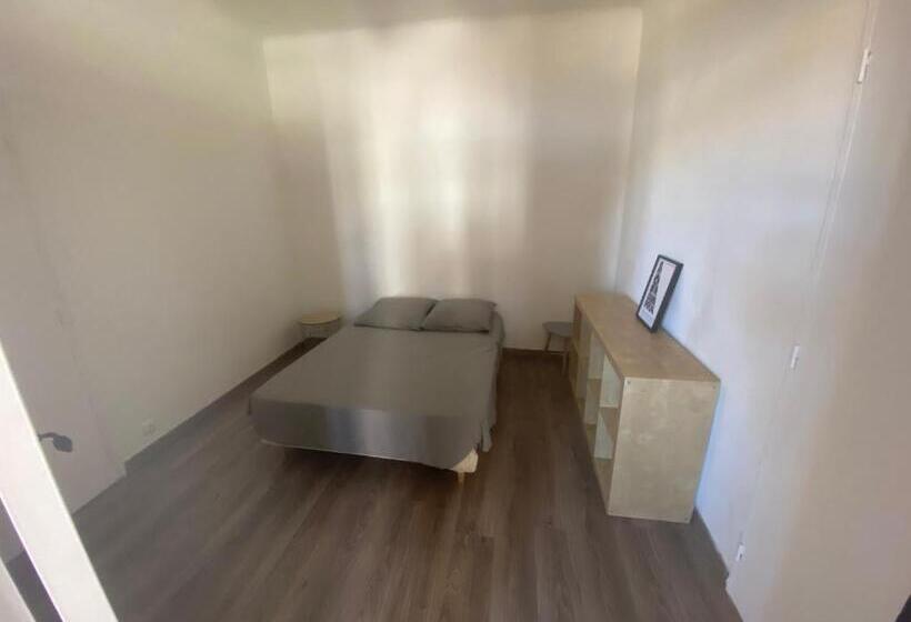 تختخواب و صبحانه Appartement Central De Caractère