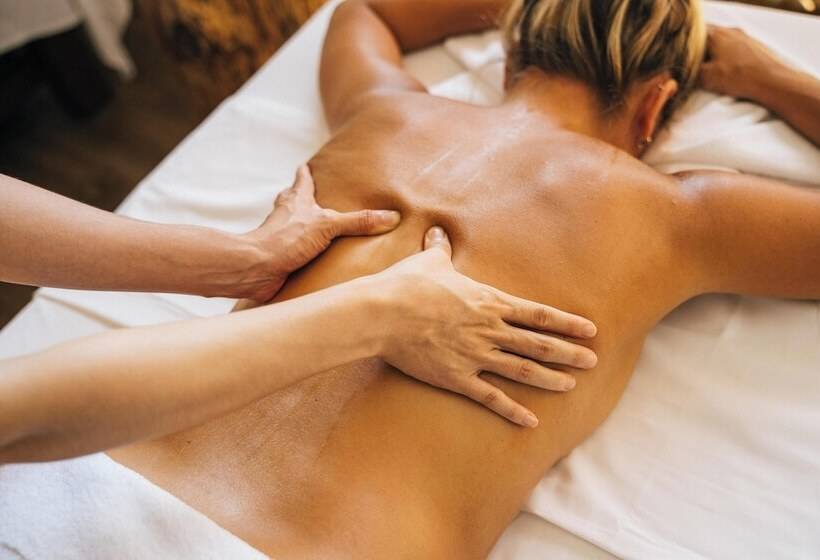 Bed and Breakfast Botanica Retreat   Village Spa & Stay