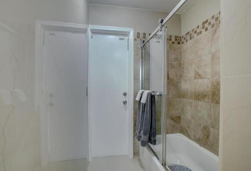مبيت وإفطار Serenity Spot Cozy Home W Pool & Nature Views!