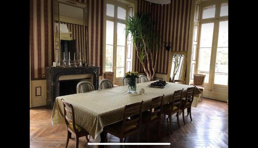 민박 Suite Privée Bleu Au Château De La Franceule