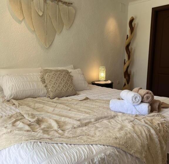 هتل Boutique Casa Lapicida