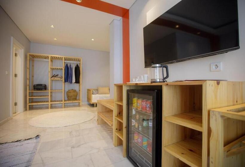 בית מלון כפרי Cowork Lab Suites