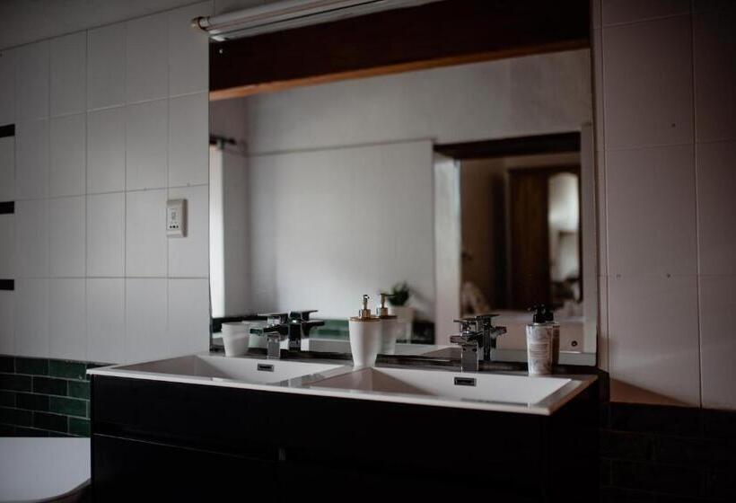 Hotel Heins Manor House