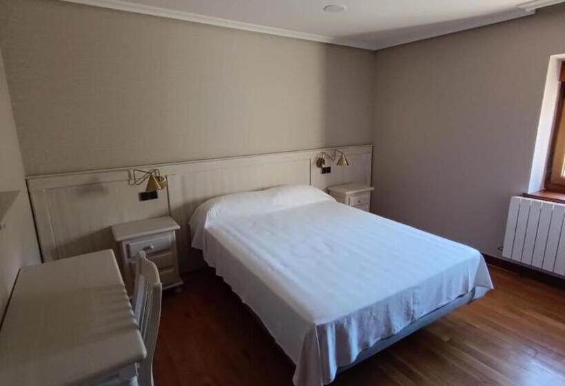 פנסיון Casa Elisa Monegro