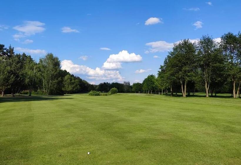 بنسيون Golf Resort Lázně Bohdaneč