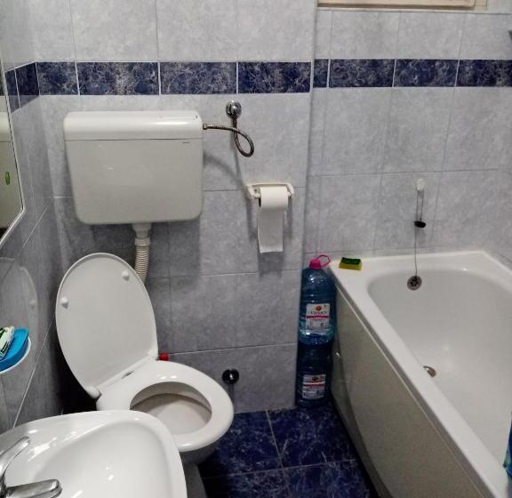 پانسیون Rooms For Exit 2024   For 2 Or 4 People For 4 Nights 11 15 July