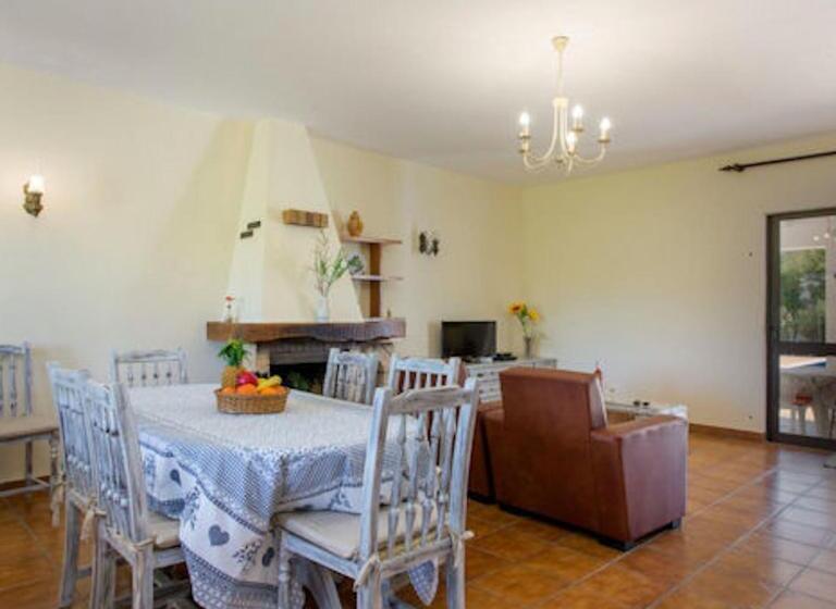 فندق صغير Casa Silver, Gale   Sleeps 9 Close To Amenities And Beach!