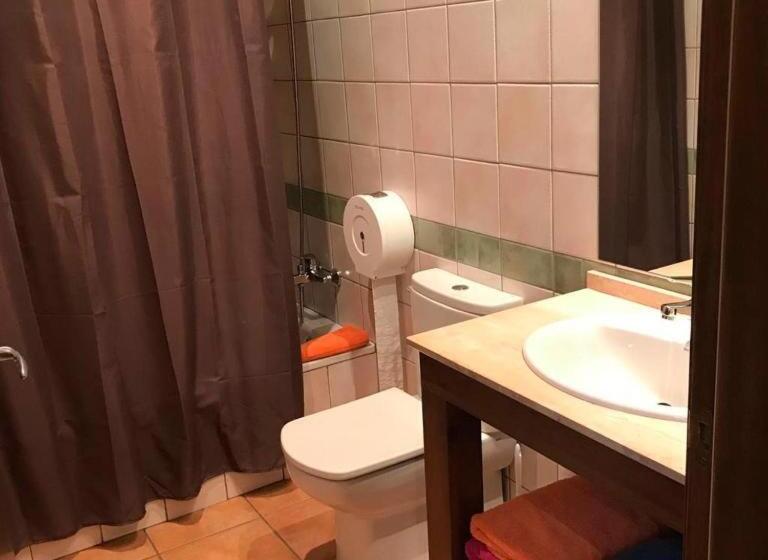 Общежитие Habitaciones Compartidas Bagà