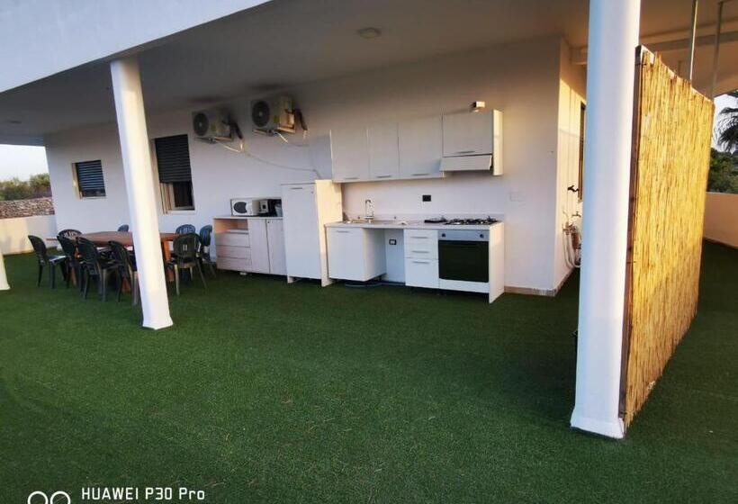 تختخواب و صبحانه Residence Il Carrubo
