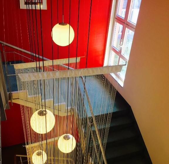 בית מלון כפרי 1, 2, Sleep Boardinghouse Unterschleißheim Zentrum