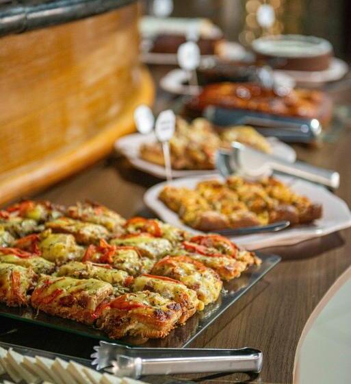 هتل Candeias Basfak Praia