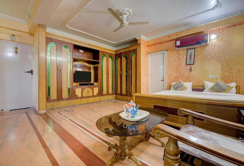 호텔 Oyo 18345 A S Palace