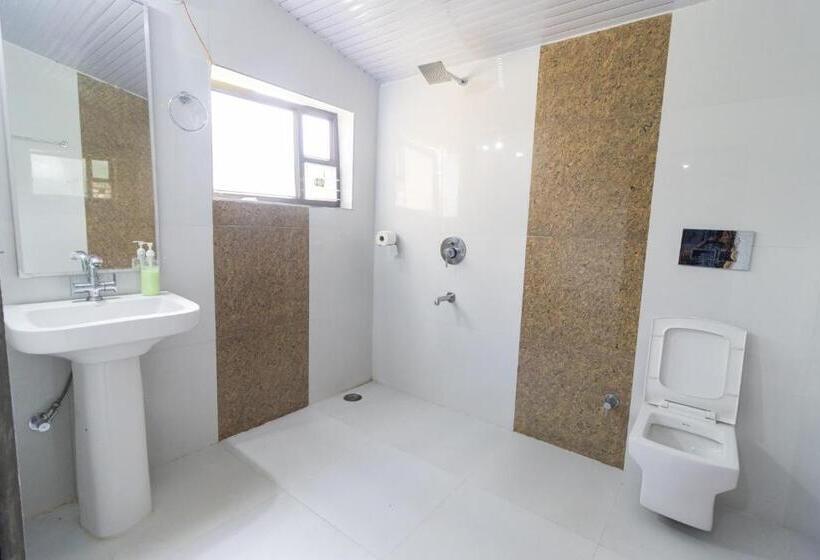 فندق Vrindavan Gopala Resort