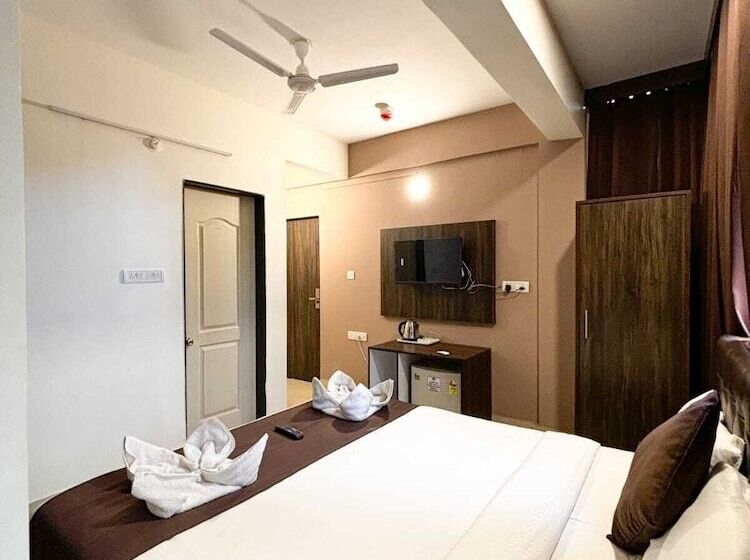 酒店 La Mer Beach Resorts