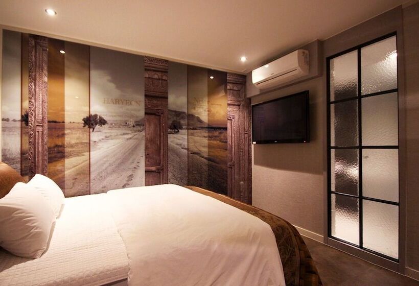 汽车旅馆  Changwon Haryeon Design