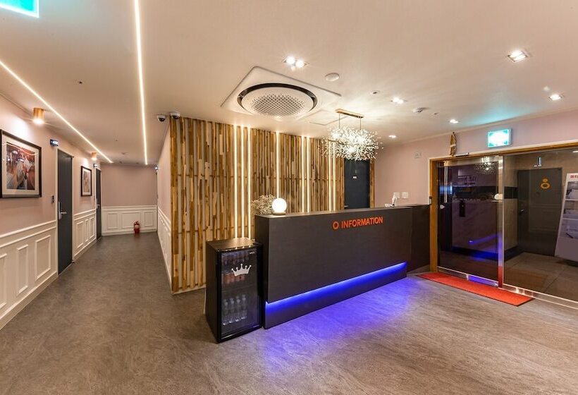 Motel Dongtan Q
