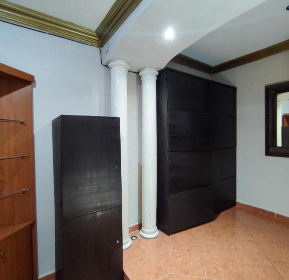 펜션 Hostal Ixchel Wifi, Hot Water, Ac, In Valladolid Downtown