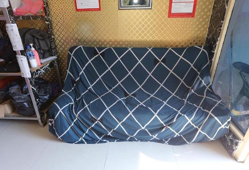 هتل Collection O 93142 Lion Rooms