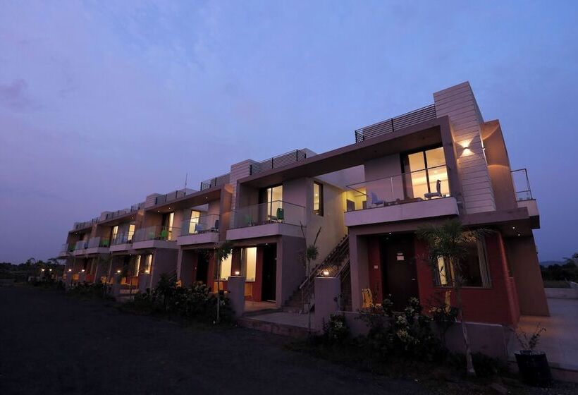 酒店 Leena Resort