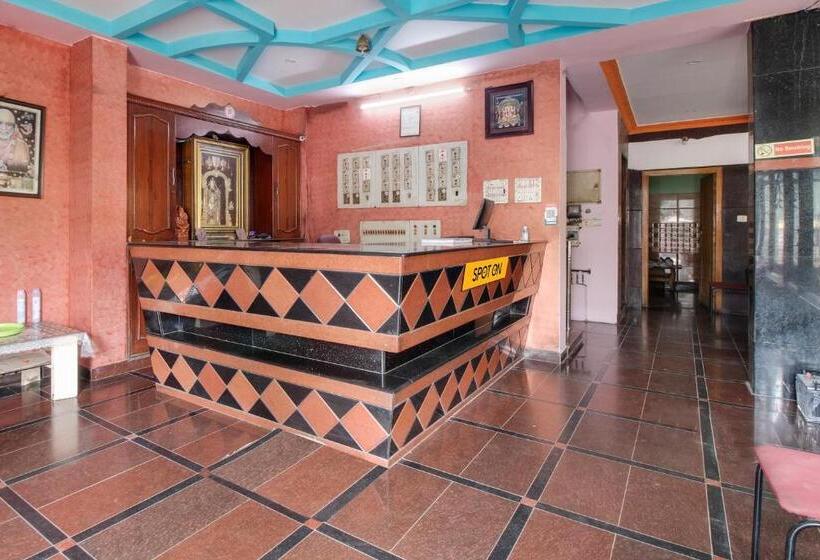 호텔 O Sir Vr Sairam Lodge