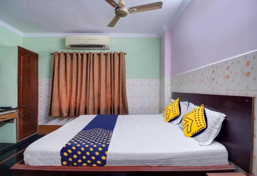 호텔 O Sir Vr Sairam Lodge