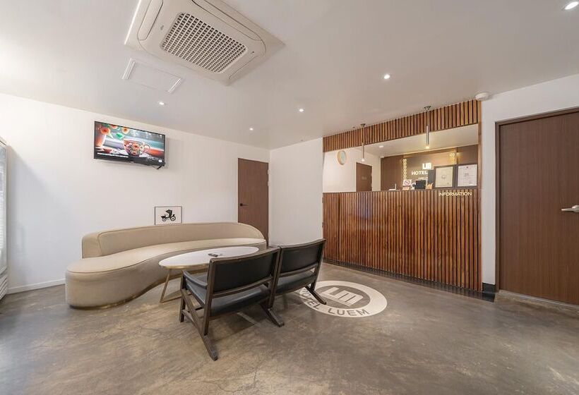 فندق على الطريق Anseong Hotel Ruem