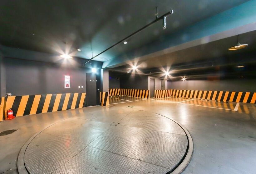 מוטל Changwon Paryongdong Soo