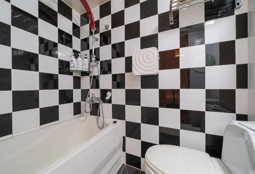 فندق على الطريق Geumjeong Hotel Chocolate