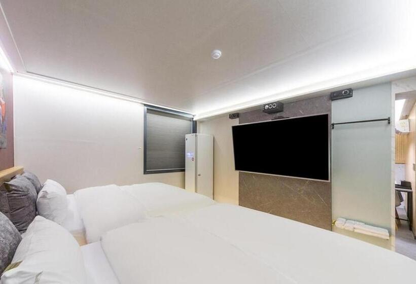 汽车旅馆  The Araboda