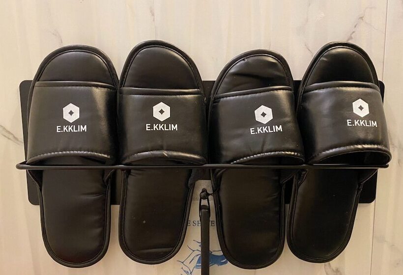 מוטל Gwangju Shinandong Ekklim