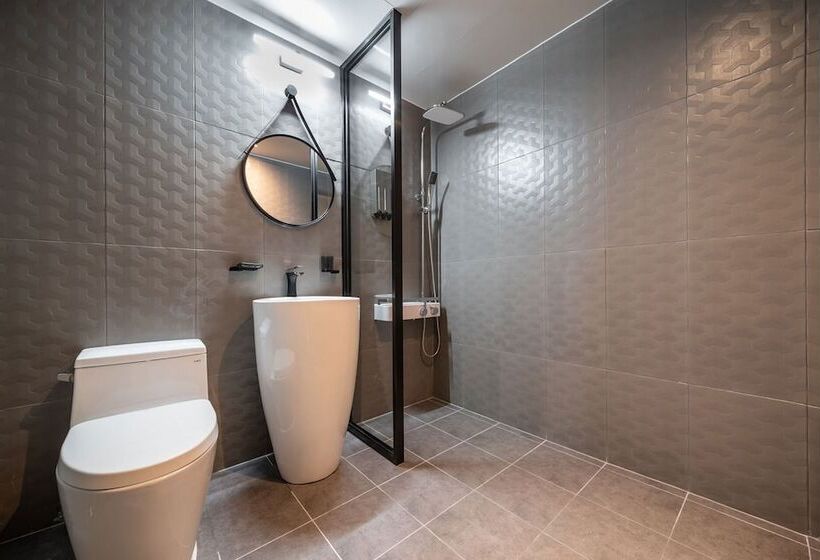 מוטל Indeokwon Ian