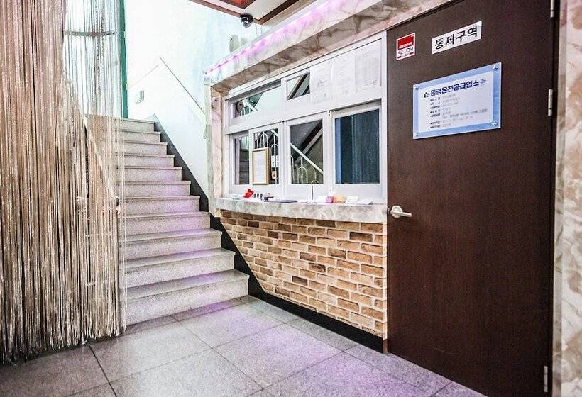 モーテル Mungyeong Oncheon