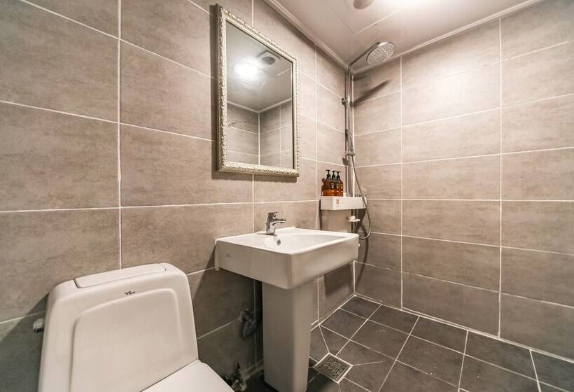 מוטל Pohang Daedodong White