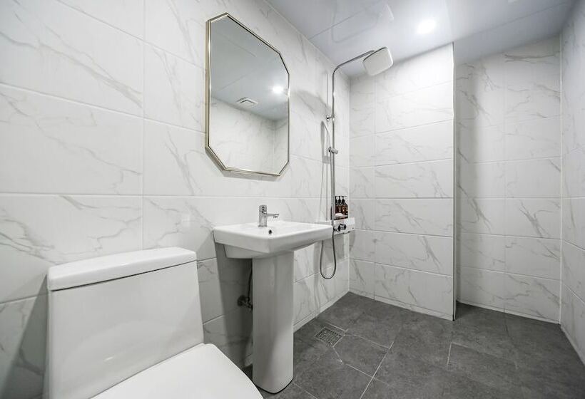 מוטל Pohang Daedodong White