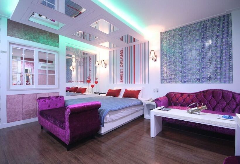 فندق على الطريق Yangsan Deokgye Show