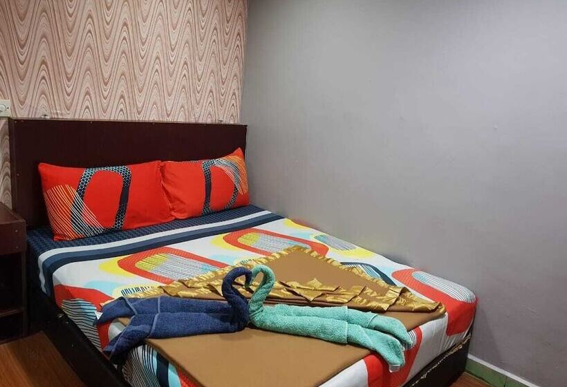 Ark Hotel Serendah