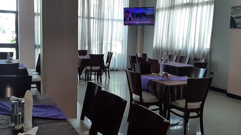 فندق Abay International