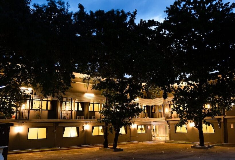 هتل B2 Phayao Boutique & Budget
