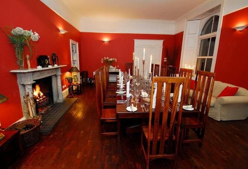 فندق Barnabrow Country House