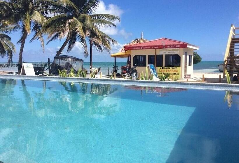 Отель Club Rooms At Popeyes Beach Resort